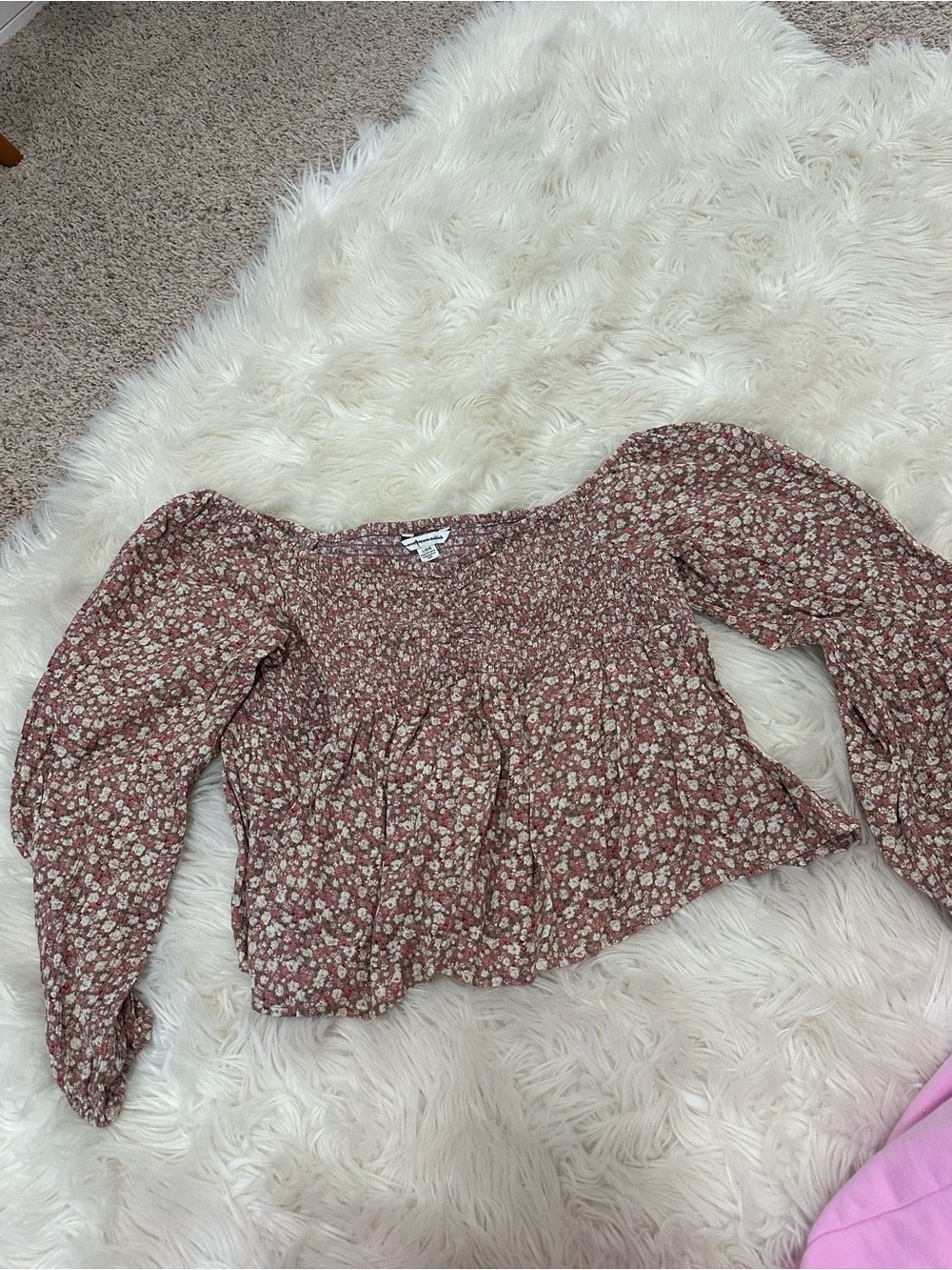 American Eagle Outfitters Floral Smocked Puff-Sleeve Blouse — Dusty Rose